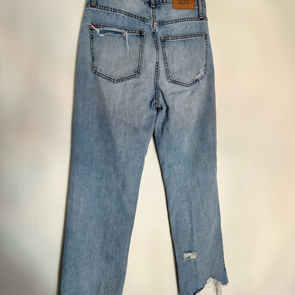 BDG Women's Distressed Jeans 27 - Picture 3 of 8